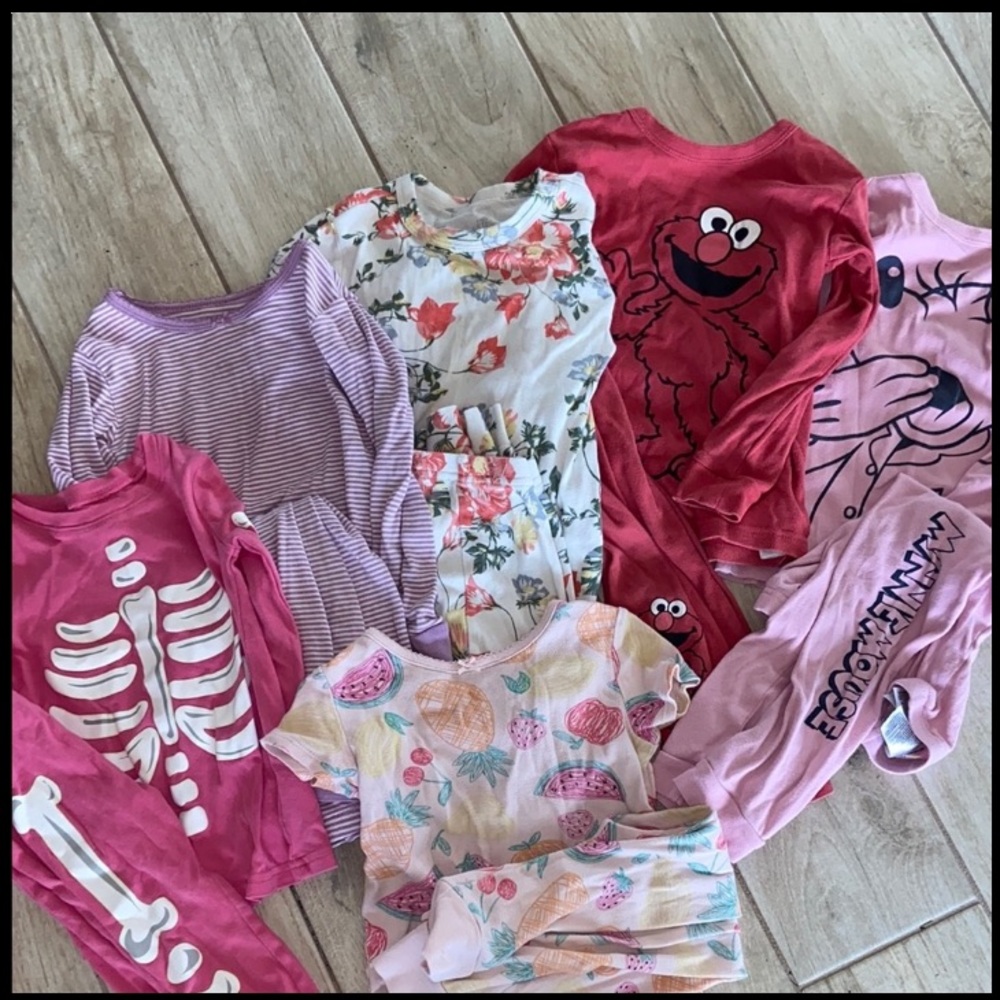 Girls 4T Long Sleeve Pants Pajamas Sets Elmo Minnie Mouse
